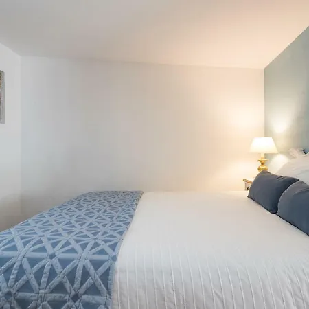 Charming Travessa Do Alcaide *