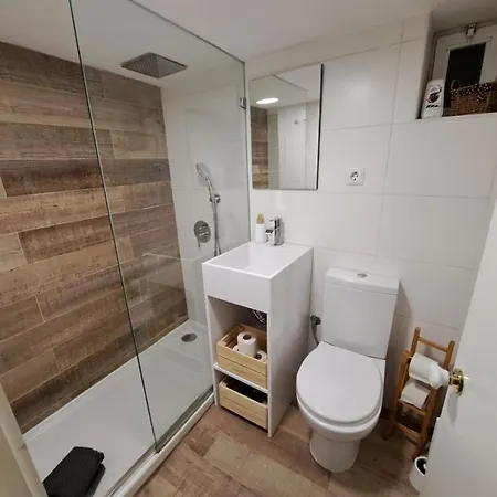 Charming Travessa Do Alcaide * Lisboa